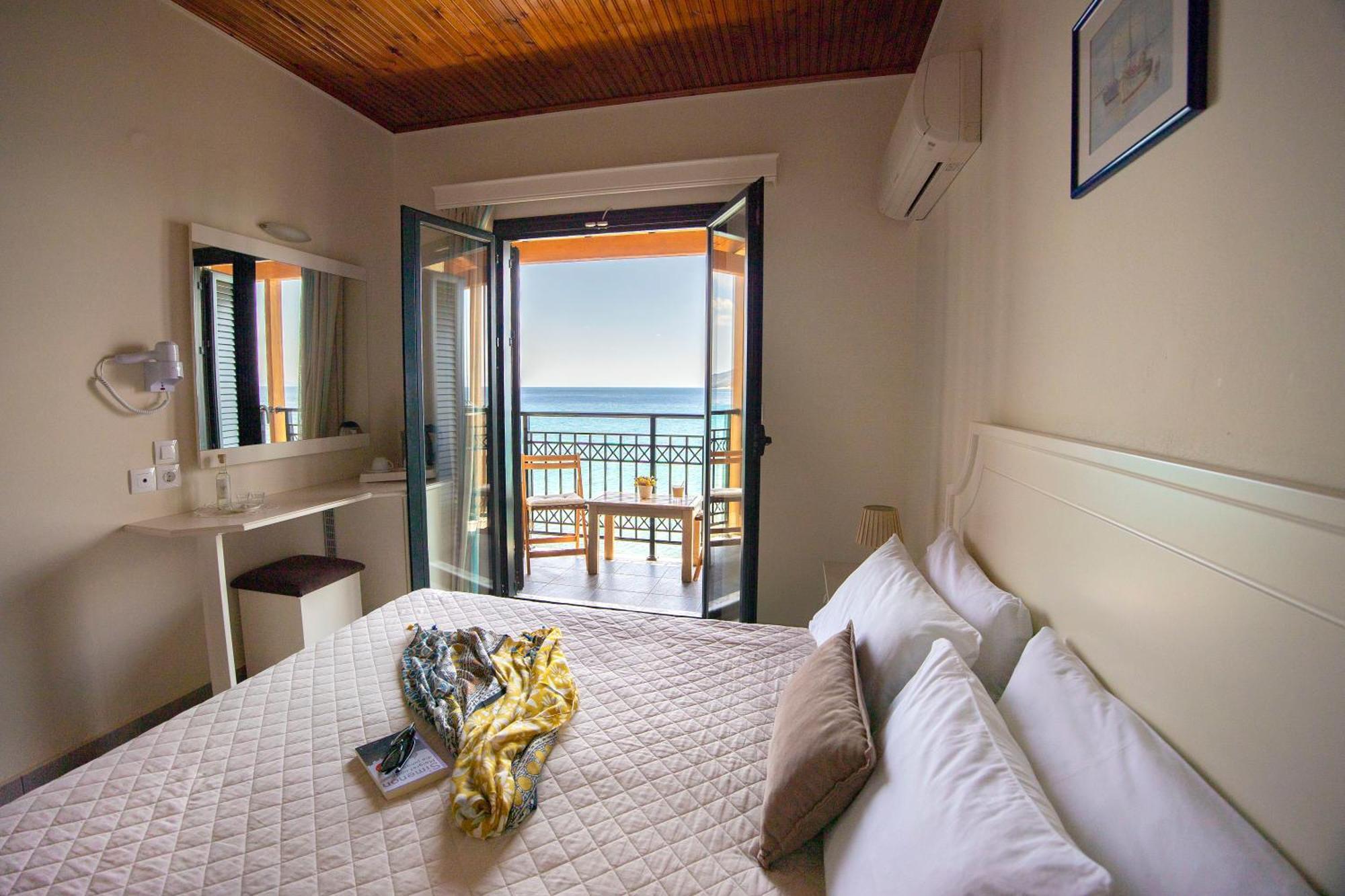 Koumeika Amfilissos Hotel מראה חיצוני תמונה