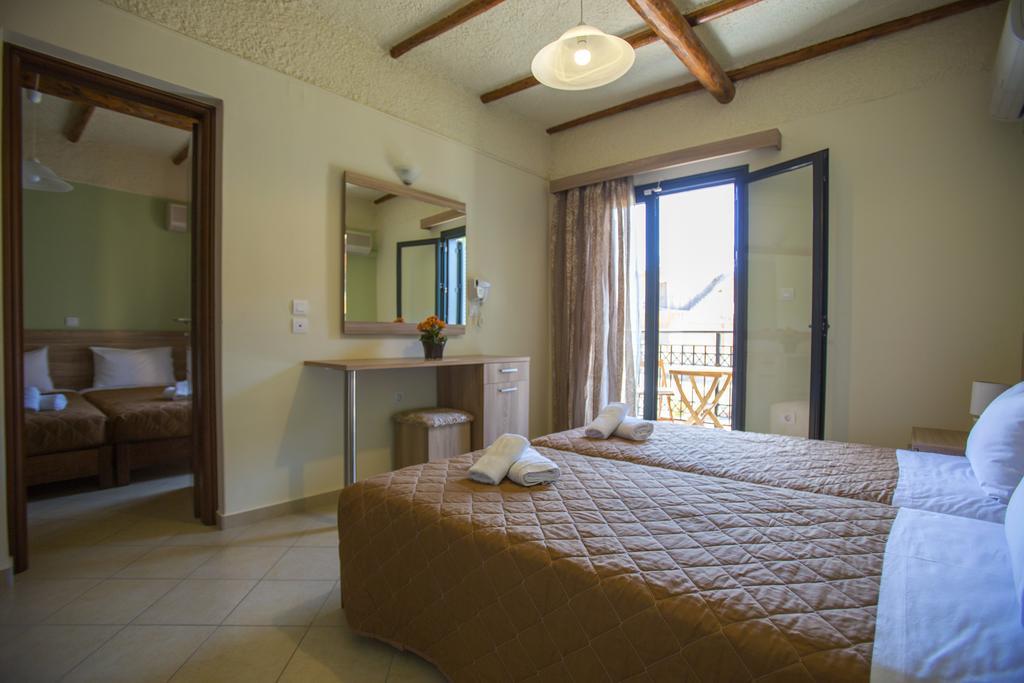 Koumeika Amfilissos Hotel מראה חיצוני תמונה