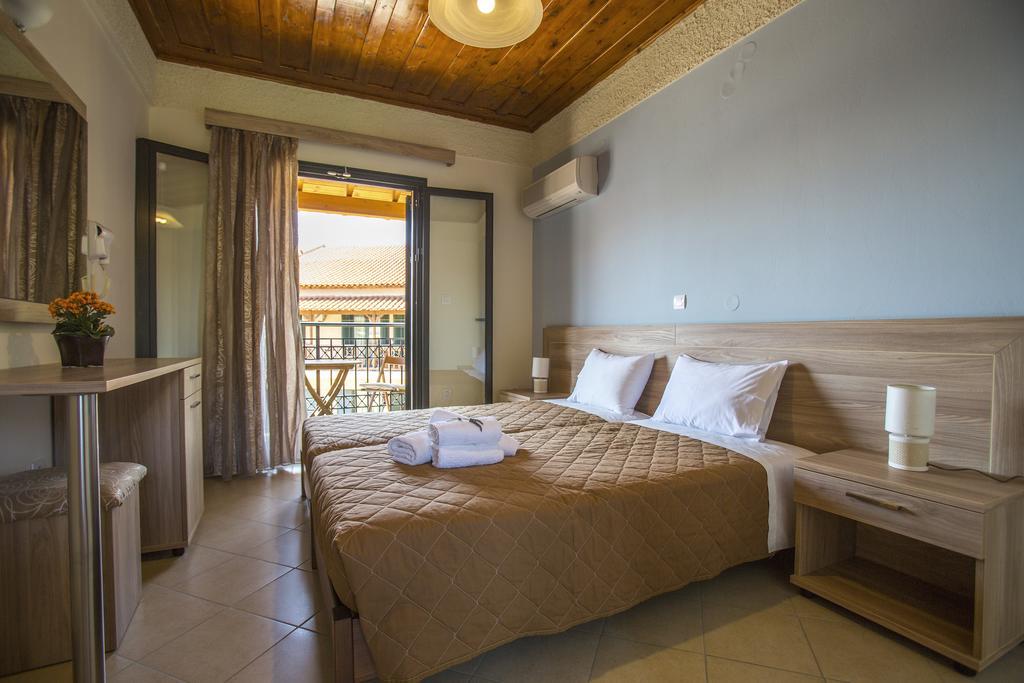 Koumeika Amfilissos Hotel מראה חיצוני תמונה
