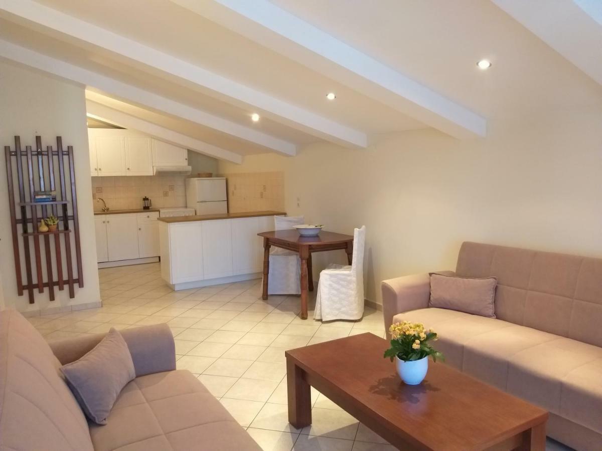 Koumeika Amfilissos Hotel מראה חיצוני תמונה